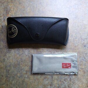 New Rayban sunglass case with cleaning cloth